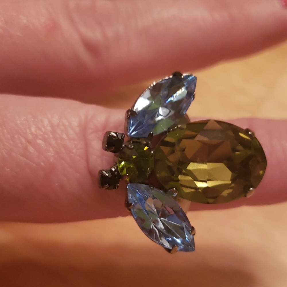 Coach bee ring